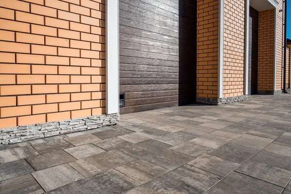 Укладка тротуарной плитки Трио в цвете Габбро