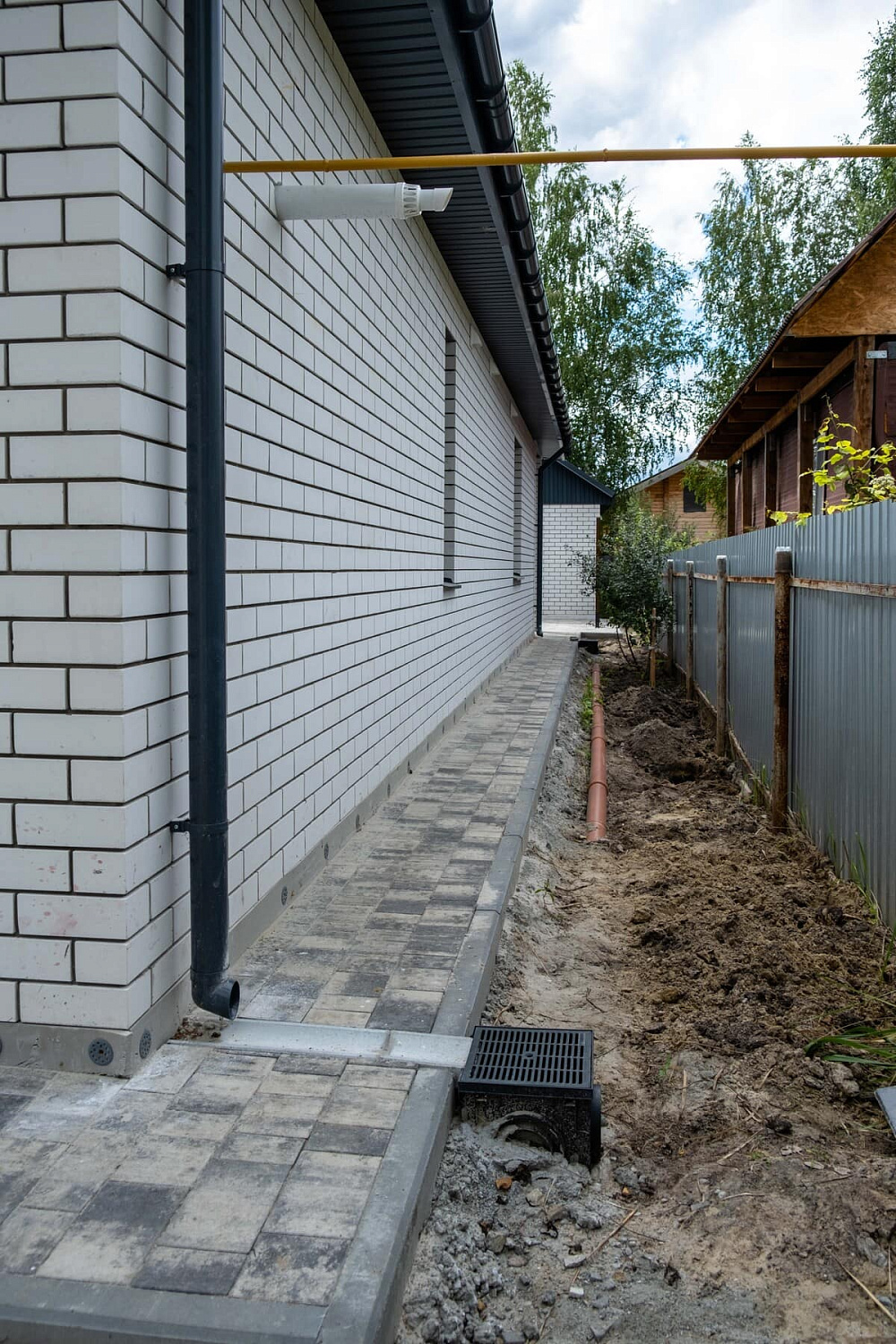 Укладка плитки Старый город, Антрацит в СНТ Медик